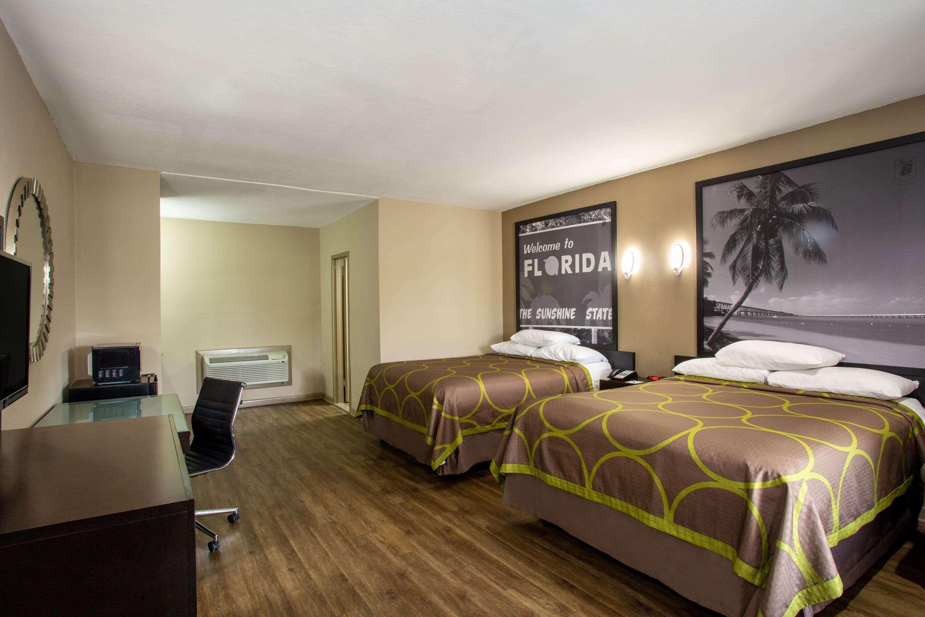 ซูเปอร์ 8 บาย วินด์แฮม เพนซาโคลา เวสต์ Motel Beach Haven ภายนอก รูปภาพ
