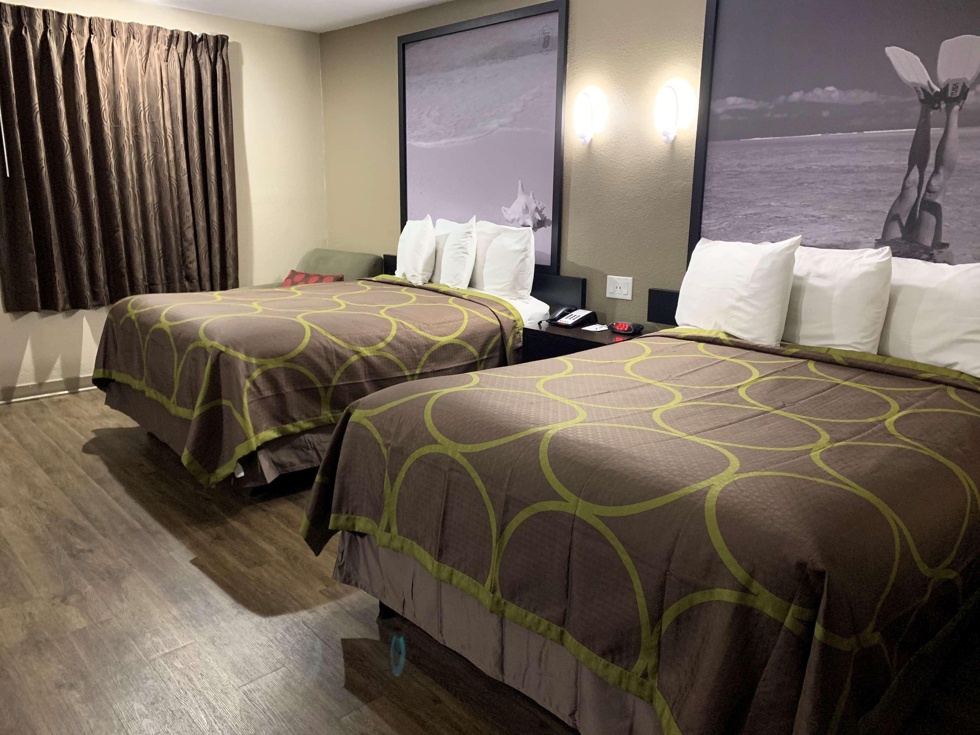 ซูเปอร์ 8 บาย วินด์แฮม เพนซาโคลา เวสต์ Motel Beach Haven ภายนอก รูปภาพ