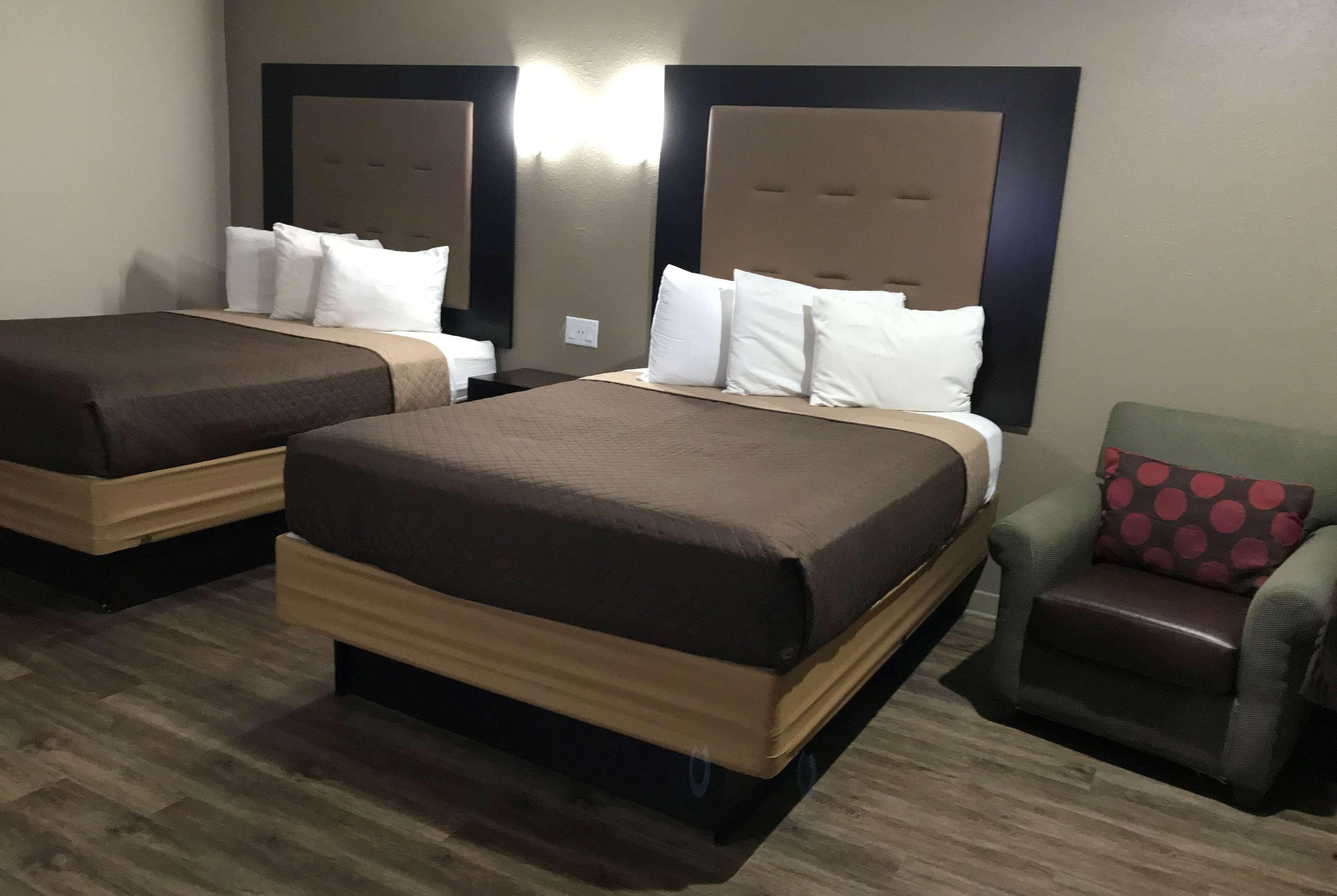 ซูเปอร์ 8 บาย วินด์แฮม เพนซาโคลา เวสต์ Motel Beach Haven ภายนอก รูปภาพ